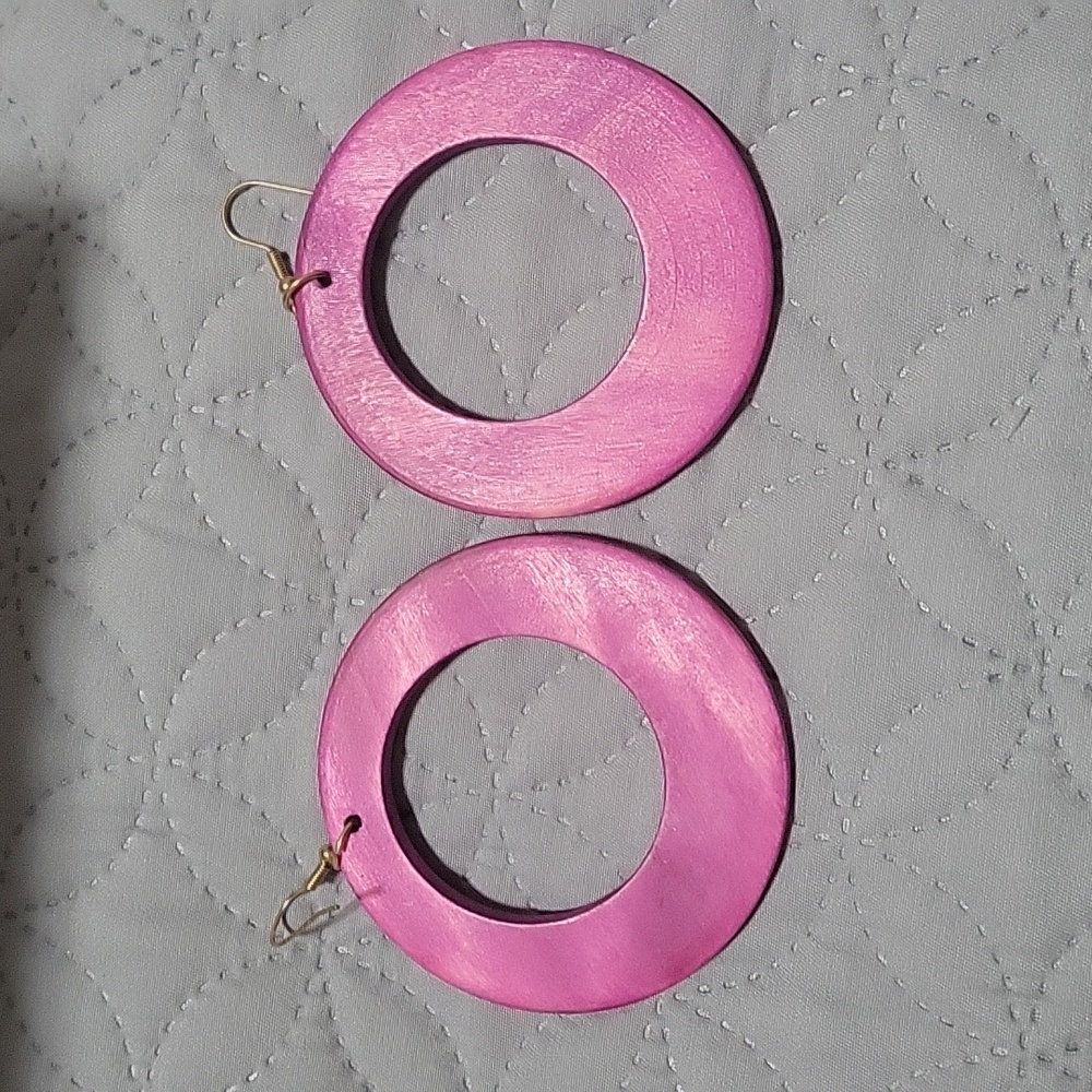 Dress,  cover up (8), purse, and new  ear-rings . Reduced from 25 to $14.00 - Picture 17 of 17